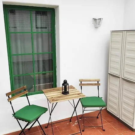 Bellaloe Daire Tías